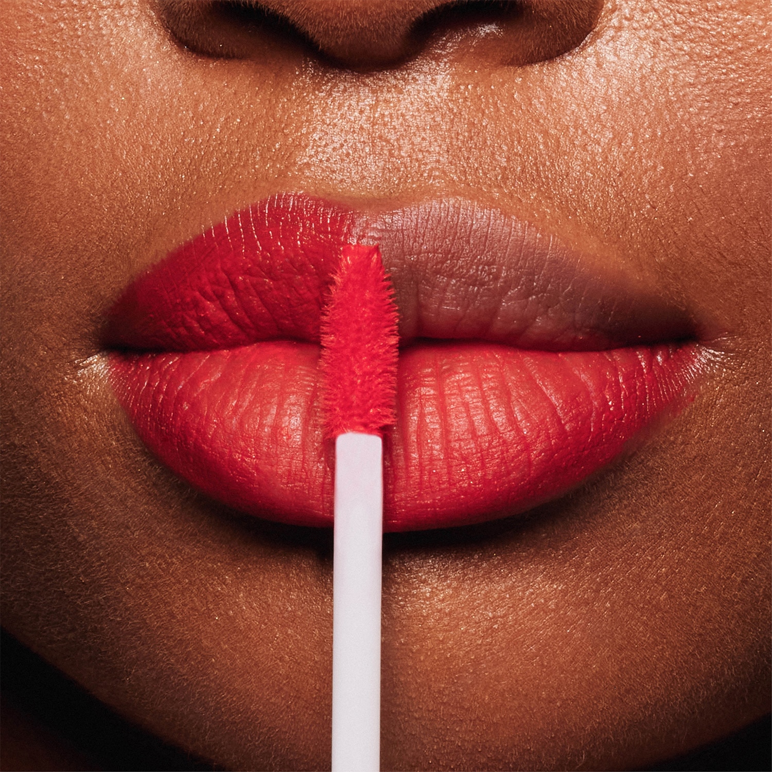 CLOUD KISS MATTE LIP MOUSSE BY ICONIC LONDON ( MOUSSE LABIAL)